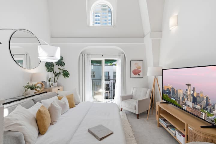 Skyline Studio interior