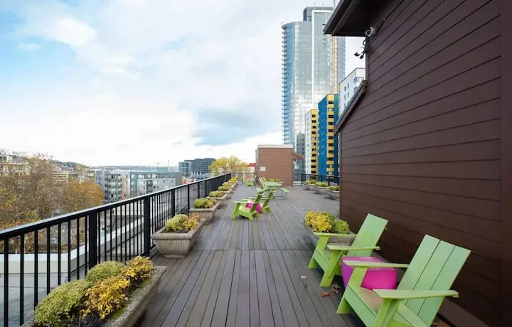 Montreux Condominiums Exterior