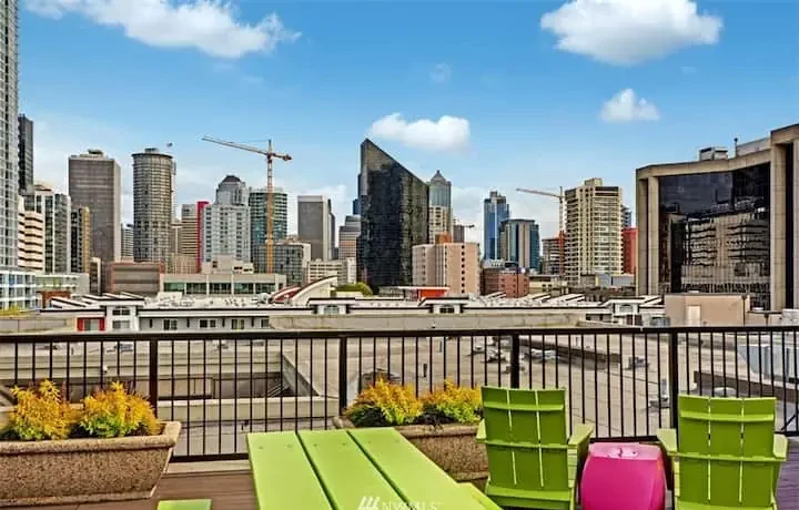 Montreux Condominiums Rooftop