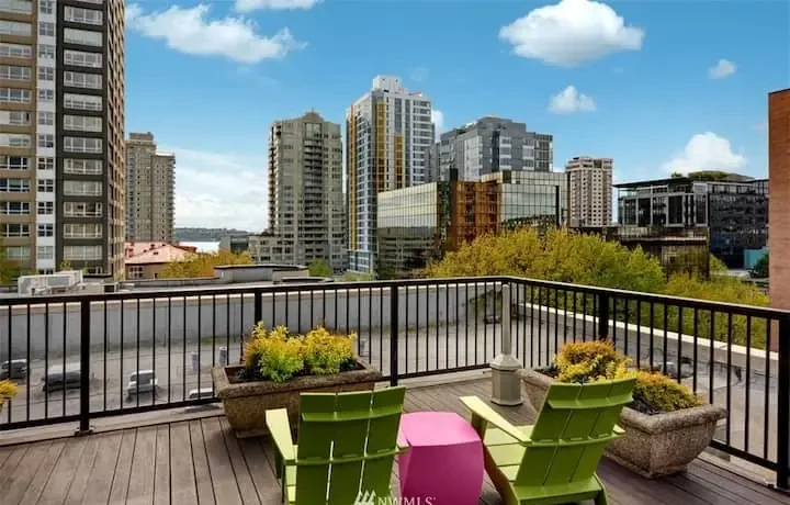 Montreux Condominiums Exterior