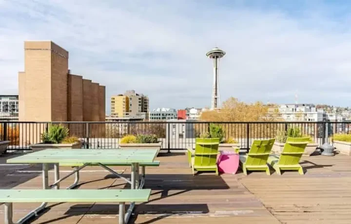 Montreux Condominiums Rooftop
